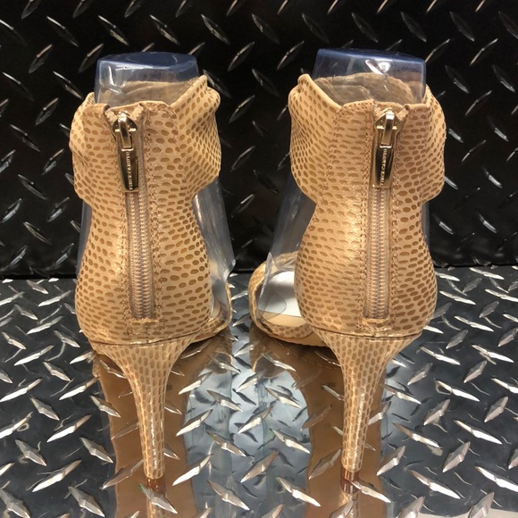 Vince Camuto lady’s high heels - Picture 4 of 8